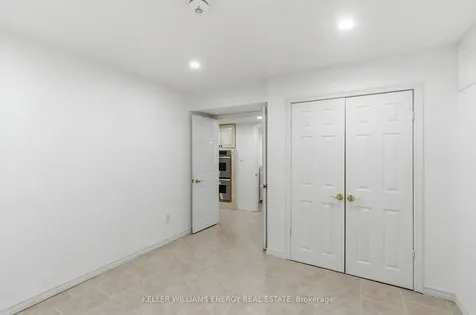 119 Stewart Crescent Bradford West Gwillimbury ON L3Z 0T3