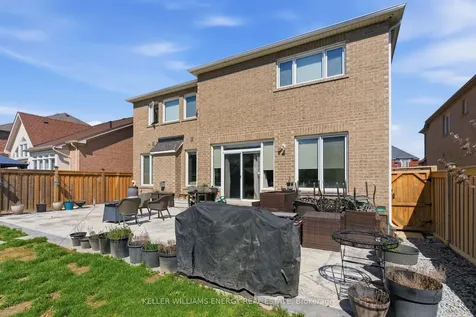 119 Stewart Crescent Bradford West Gwillimbury ON L3Z 0T3