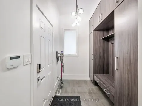 36 Kylemount Court Vaughan ON L4J 0J4