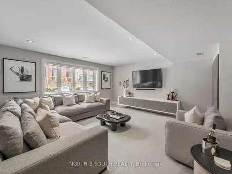 36 Kylemount Court Vaughan ON L4J 0J4