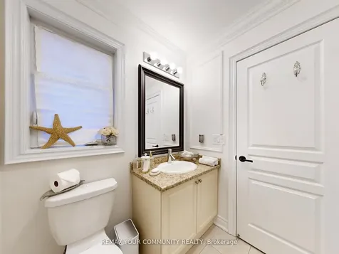 43 Fairmont Ridge Trail King ON L7B 0A6