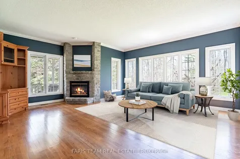 25 Averill Court Bradford West Gwillimbury ON L0G 1A0