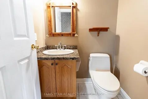 25 Averill Court Bradford West Gwillimbury ON L0G 1A0