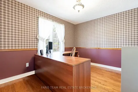 25 Averill Court Bradford West Gwillimbury ON L0G 1A0