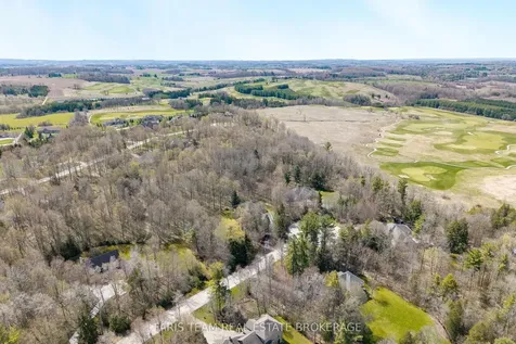 25 Averill Court Bradford West Gwillimbury ON L0G 1A0