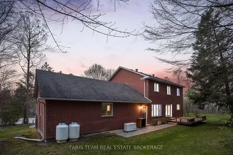 25 Averill Court Bradford West Gwillimbury ON L0G 1A0