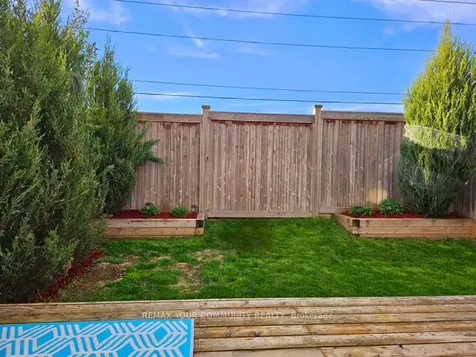 506 Foxcroft Boulevard Newmarket ON L3X 3L6