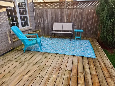 506 Foxcroft Boulevard Newmarket ON L3X 3L6