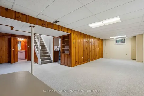 112 Trayborn Drive Richmond Hill ON L4C 4K7