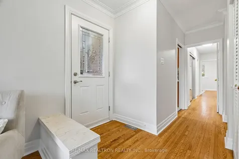 112 Trayborn Drive Richmond Hill ON L4C 4K7