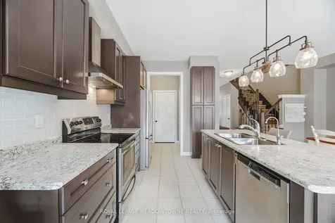 21 Sharpe Crescent New Tecumseth ON L0G 1W0
