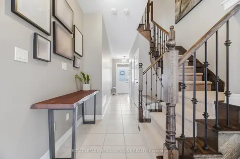 21 Sharpe Crescent New Tecumseth ON L0G 1W0
