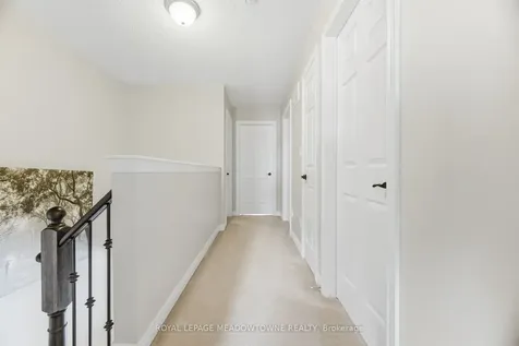 21 Sharpe Crescent New Tecumseth ON L0G 1W0