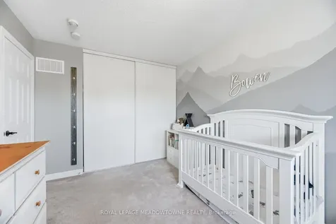 21 Sharpe Crescent New Tecumseth ON L0G 1W0