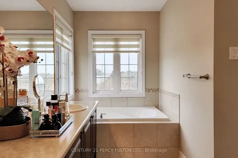 39 Jocada Court Richmond Hill ON L4E 0Z5