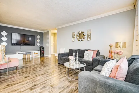 180 Dudley Avenue Markham ON L3T 4X2