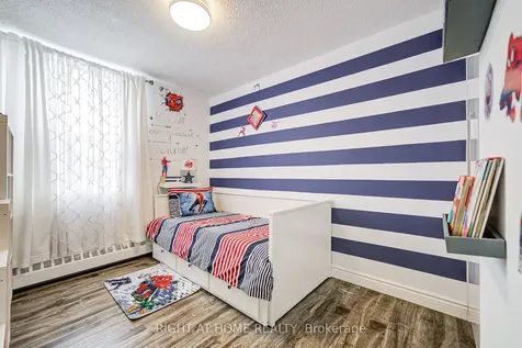 180 Dudley Avenue Markham ON L3T 4X2