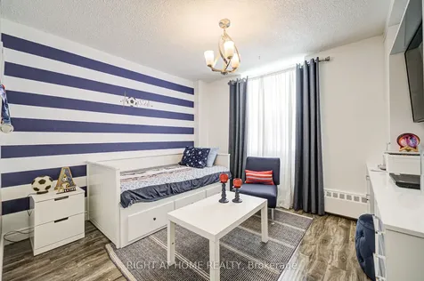 180 Dudley Avenue Markham ON L3T 4X2