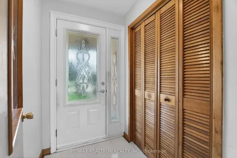 19 Claridge Drive Richmond Hill ON L4C 6G8