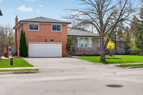 19 Claridge Drive Richmond Hill ON L4C 6G8