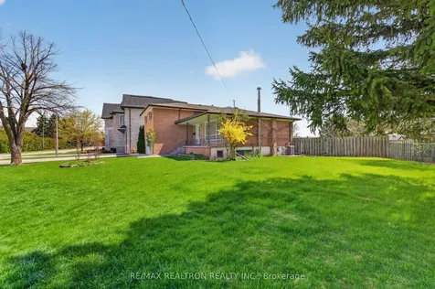 19 Claridge Drive Richmond Hill ON L4C 6G8