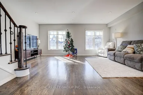 20 Prince Charles Way Markham ON L6C 0B5