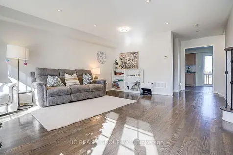 20 Prince Charles Way Markham ON L6C 0B5