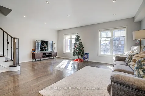 20 Prince Charles Way Markham ON L6C 0B5