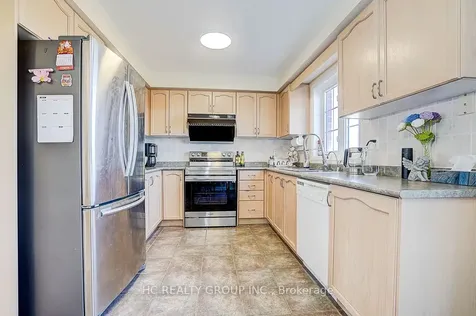 20 Prince Charles Way Markham ON L6C 0B5