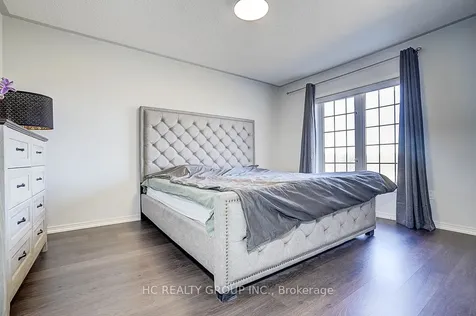 20 Prince Charles Way Markham ON L6C 0B5