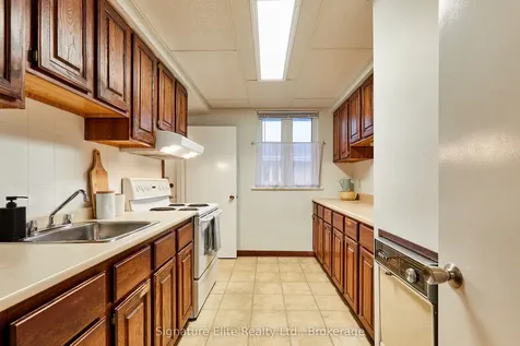 14 Rockport Crescent Richmond Hill ON L4C 2L6