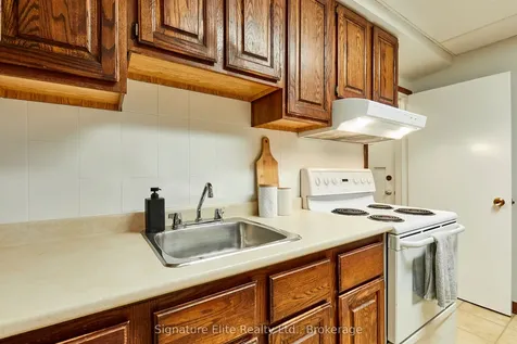 14 Rockport Crescent Richmond Hill ON L4C 2L6