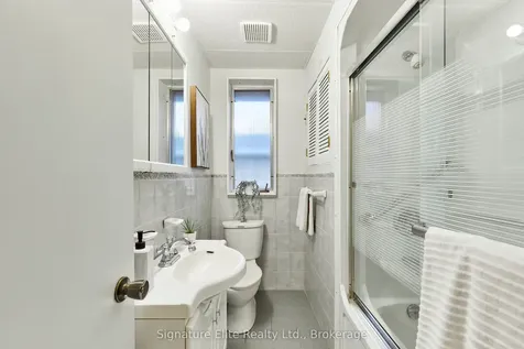 14 Rockport Crescent Richmond Hill ON L4C 2L6