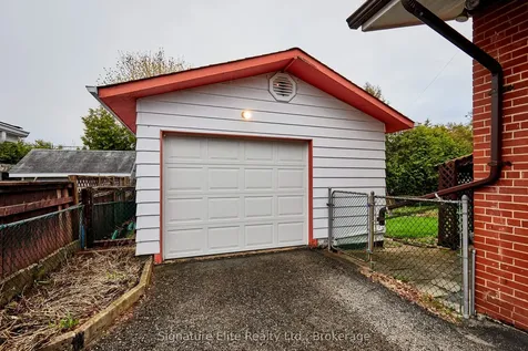 14 Rockport Crescent Richmond Hill ON L4C 2L6