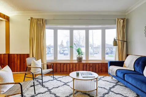 14 Rockport Crescent Richmond Hill ON L4C 2L6