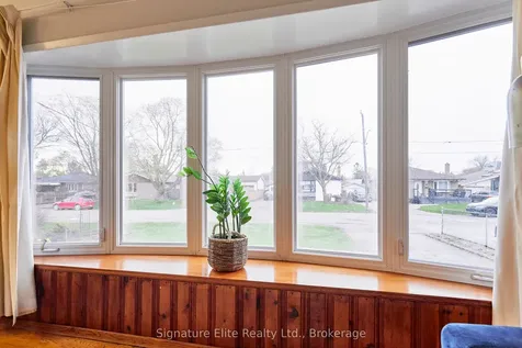 14 Rockport Crescent Richmond Hill ON L4C 2L6