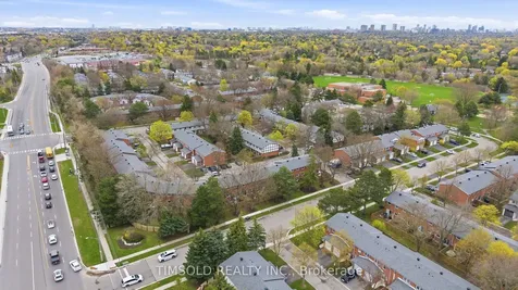 14 Gordon Way Markham ON L3T 5A2