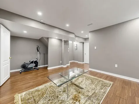 30 Johncrest Way Vaughan ON L4H 2K6