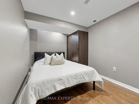 30 Johncrest Way Vaughan ON L4H 2K6