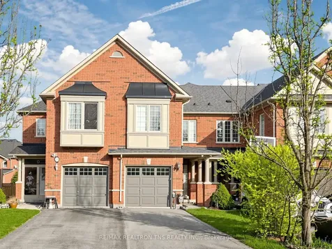 7 Holly Drive Richmond Hill ON L4S 2P1
