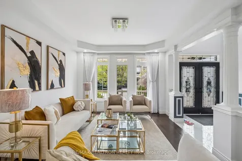 146 Seabreeze Avenue Vaughan ON L4J 9H1
