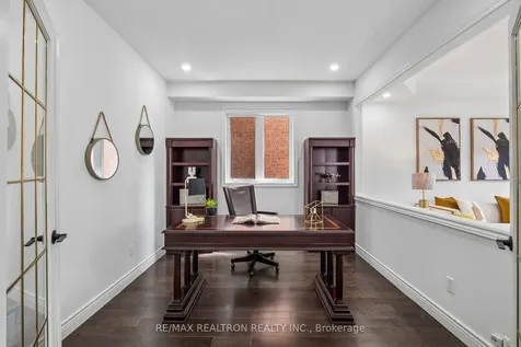 146 Seabreeze Avenue Vaughan ON L4J 9H1