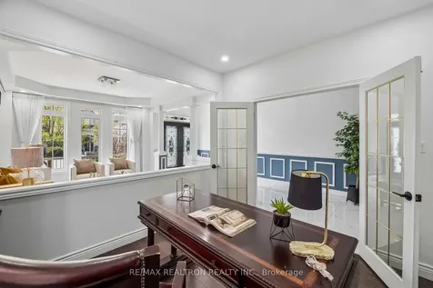 146 Seabreeze Avenue Vaughan ON L4J 9H1