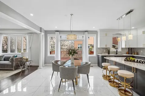 146 Seabreeze Avenue Vaughan ON L4J 9H1