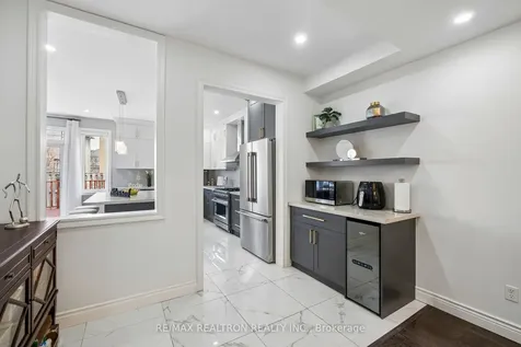 146 Seabreeze Avenue Vaughan ON L4J 9H1
