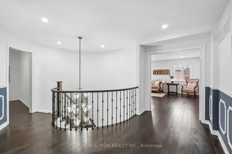 146 Seabreeze Avenue Vaughan ON L4J 9H1
