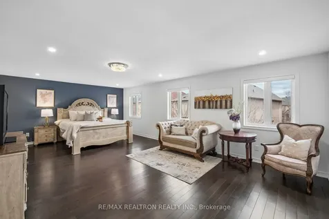 146 Seabreeze Avenue Vaughan ON L4J 9H1