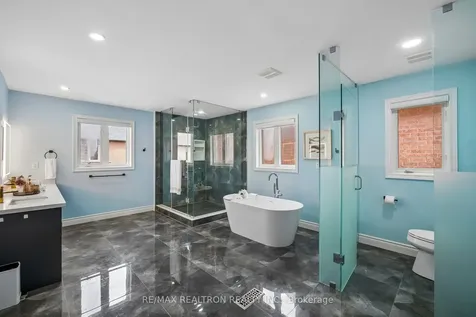 146 Seabreeze Avenue Vaughan ON L4J 9H1