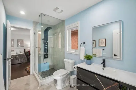 146 Seabreeze Avenue Vaughan ON L4J 9H1