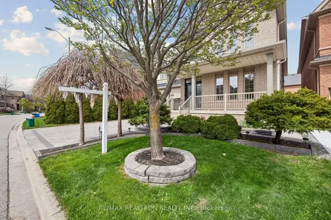 146 Seabreeze Avenue Vaughan ON L4J 9H1